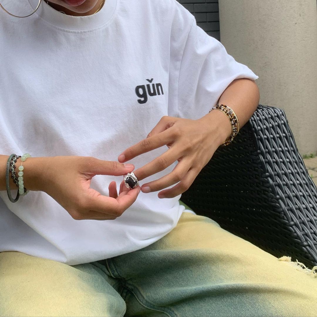 How To Style Your Graphic Tees In 2024 - Dekayed