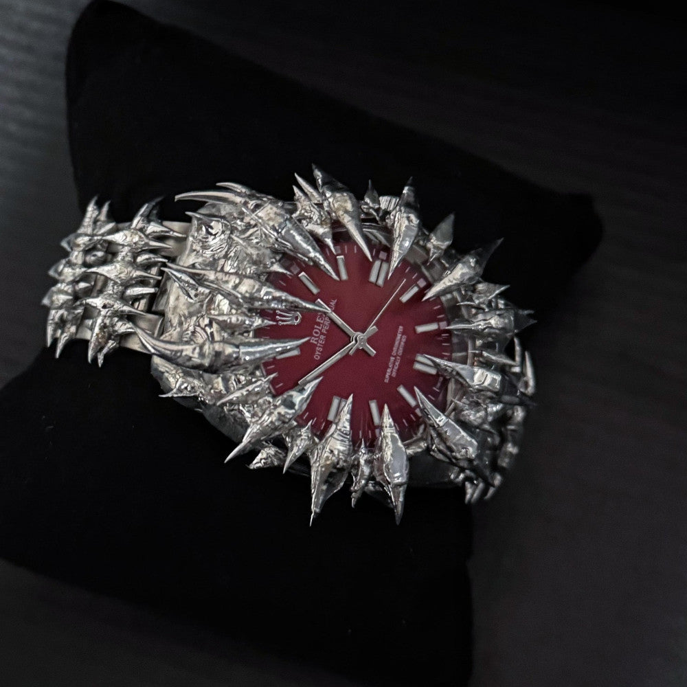 Handmade Original European and American Alien Vampire Dragon Scale Spiny Tin Soldering Watch for Men and Women Designed for a Small Market Quartz Watch image 4