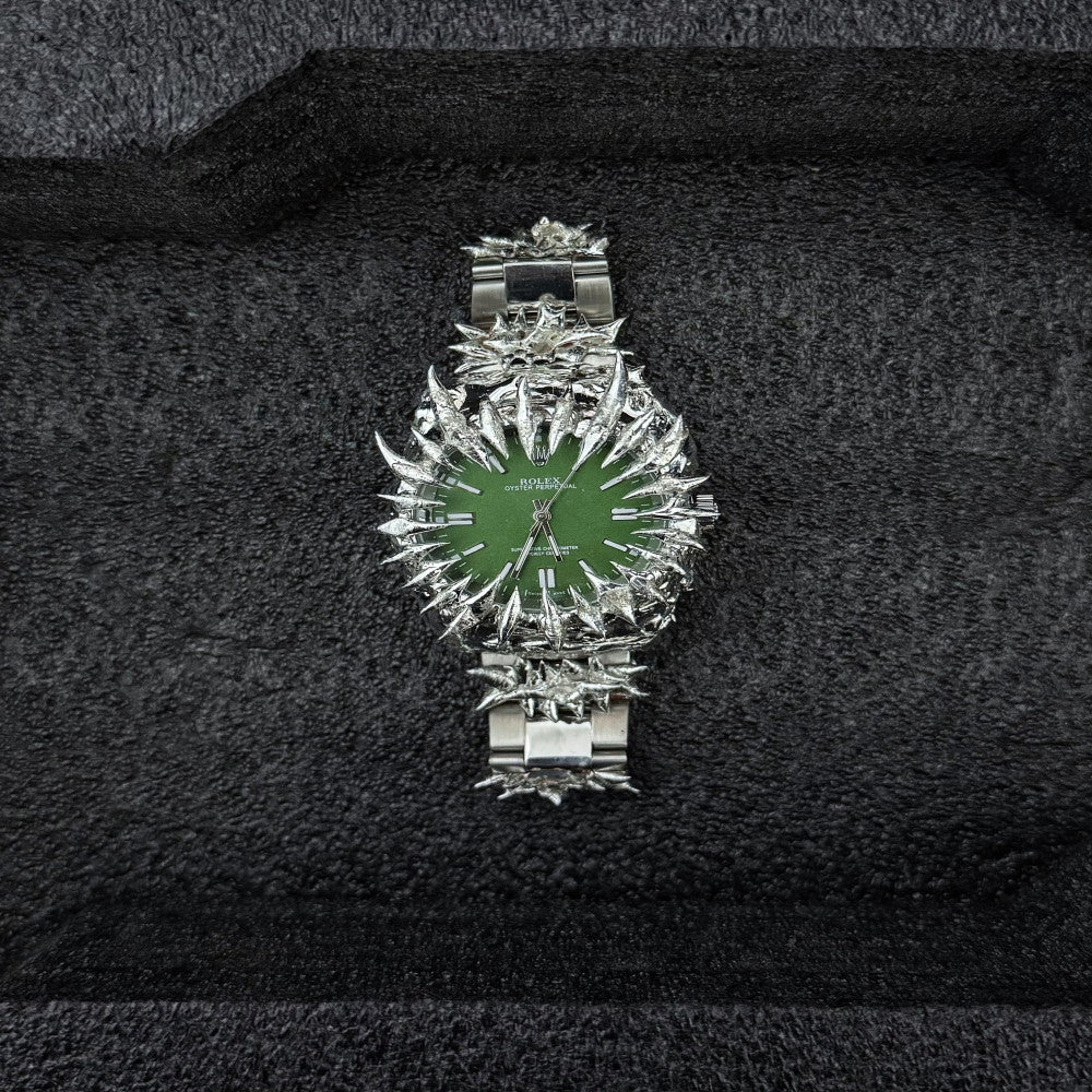 Original handmade European and American irregular green water monster dragon scale pointed tin plated watch light luxury niche design heavy industry trend image 6