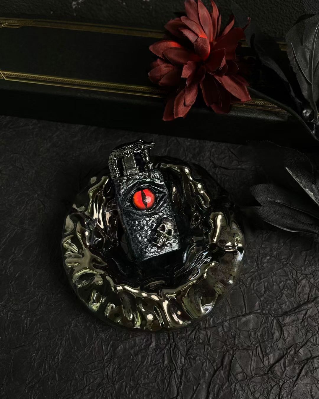 Dark Wasteland Lighter
