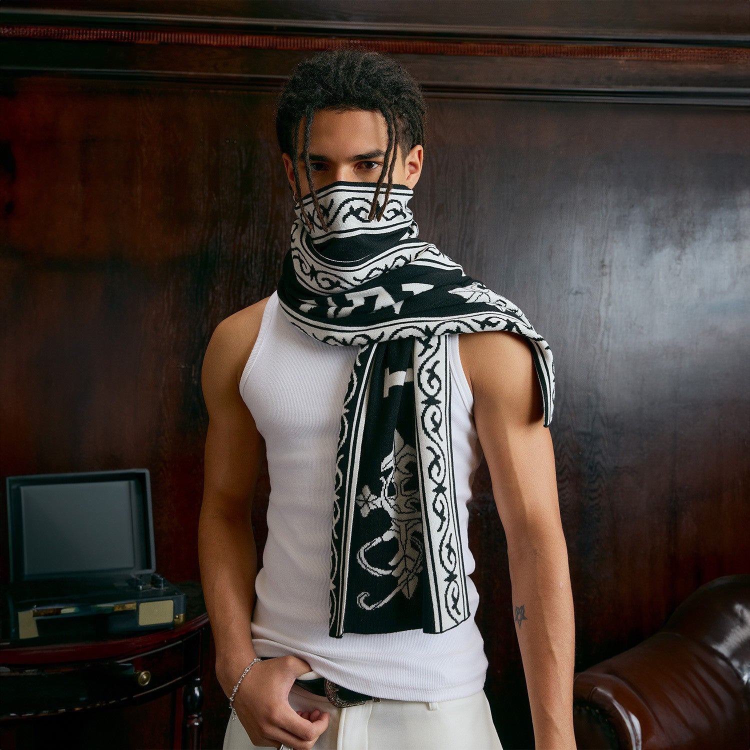 Heritage Script Scarf
