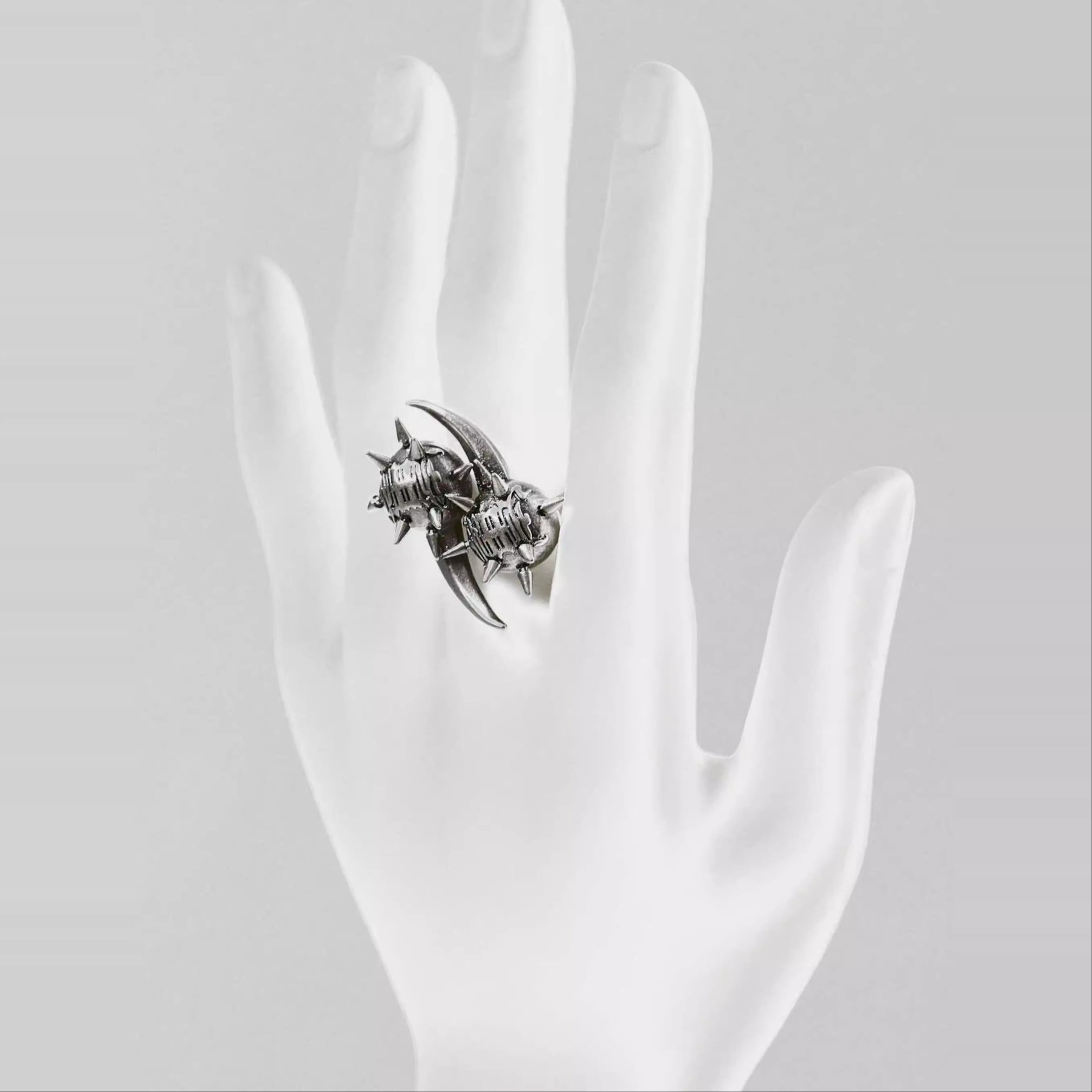 Spinebite Eclipse Ring