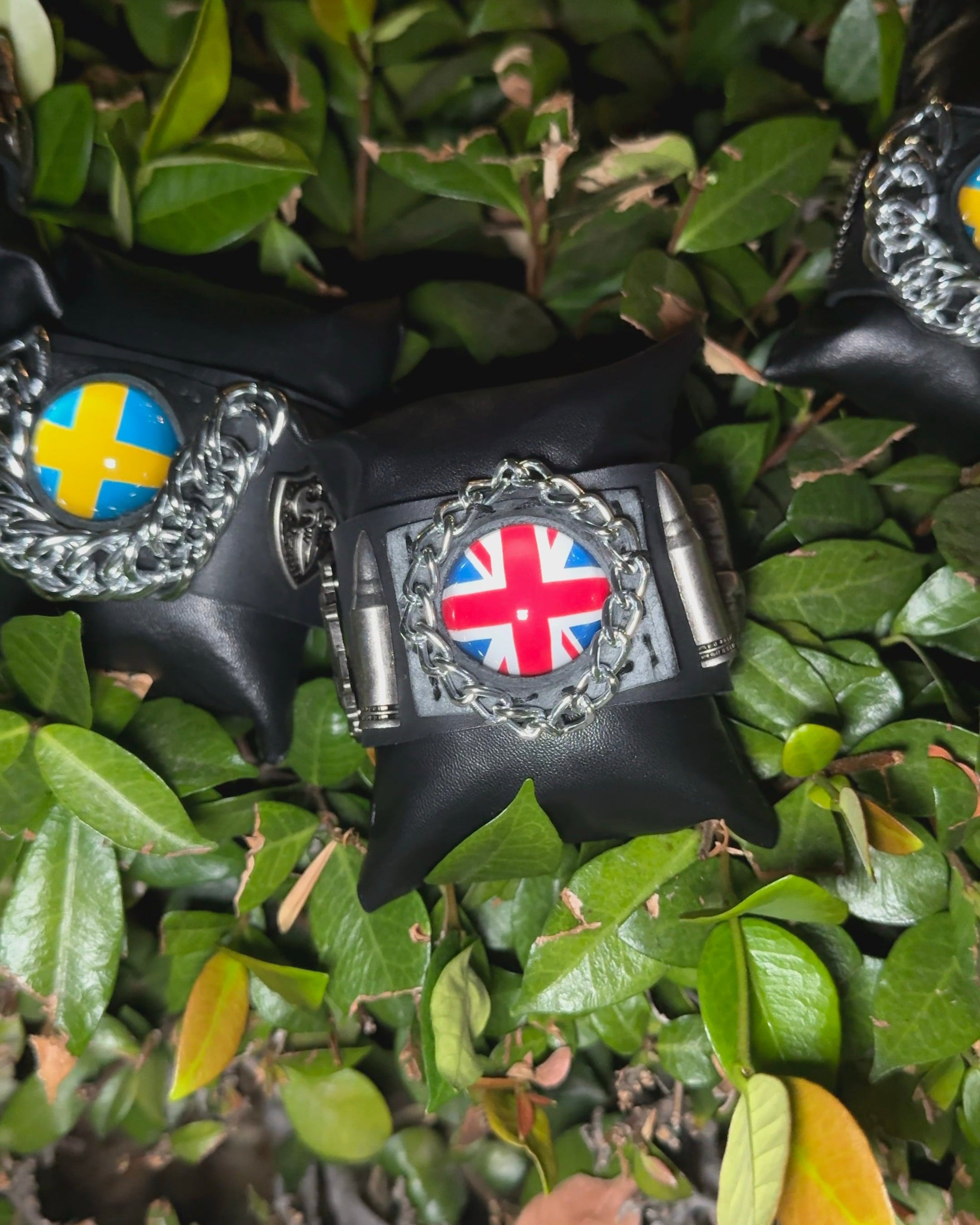 UK Flag Illusion Bracelet