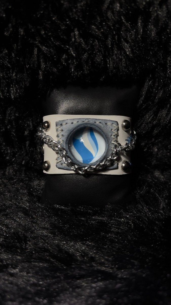 Absol Mega stone Bracelet - Dekayed