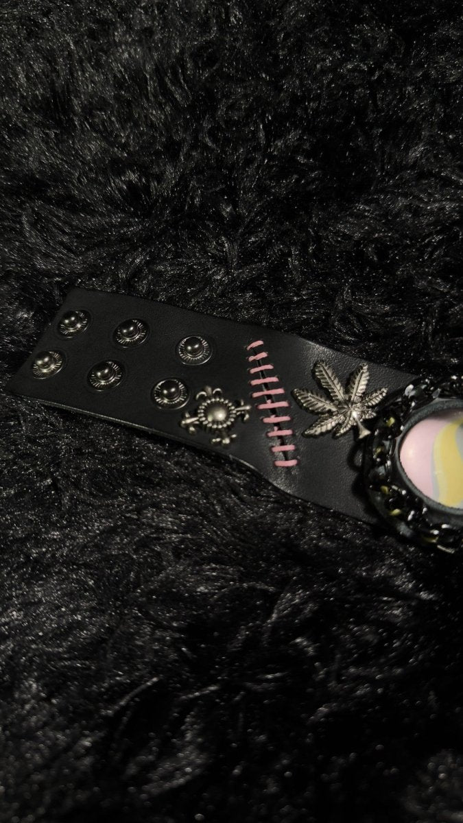 Banette Mega stone Bracelet - Dekayed