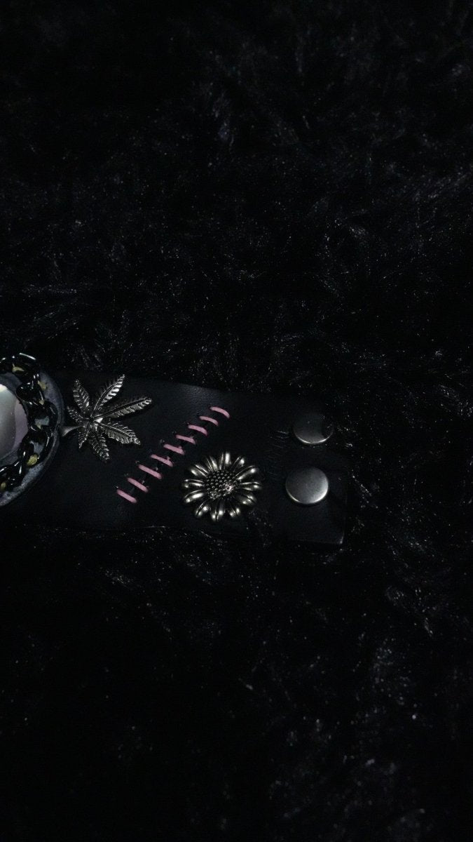 Banette Mega stone Bracelet - Dekayed