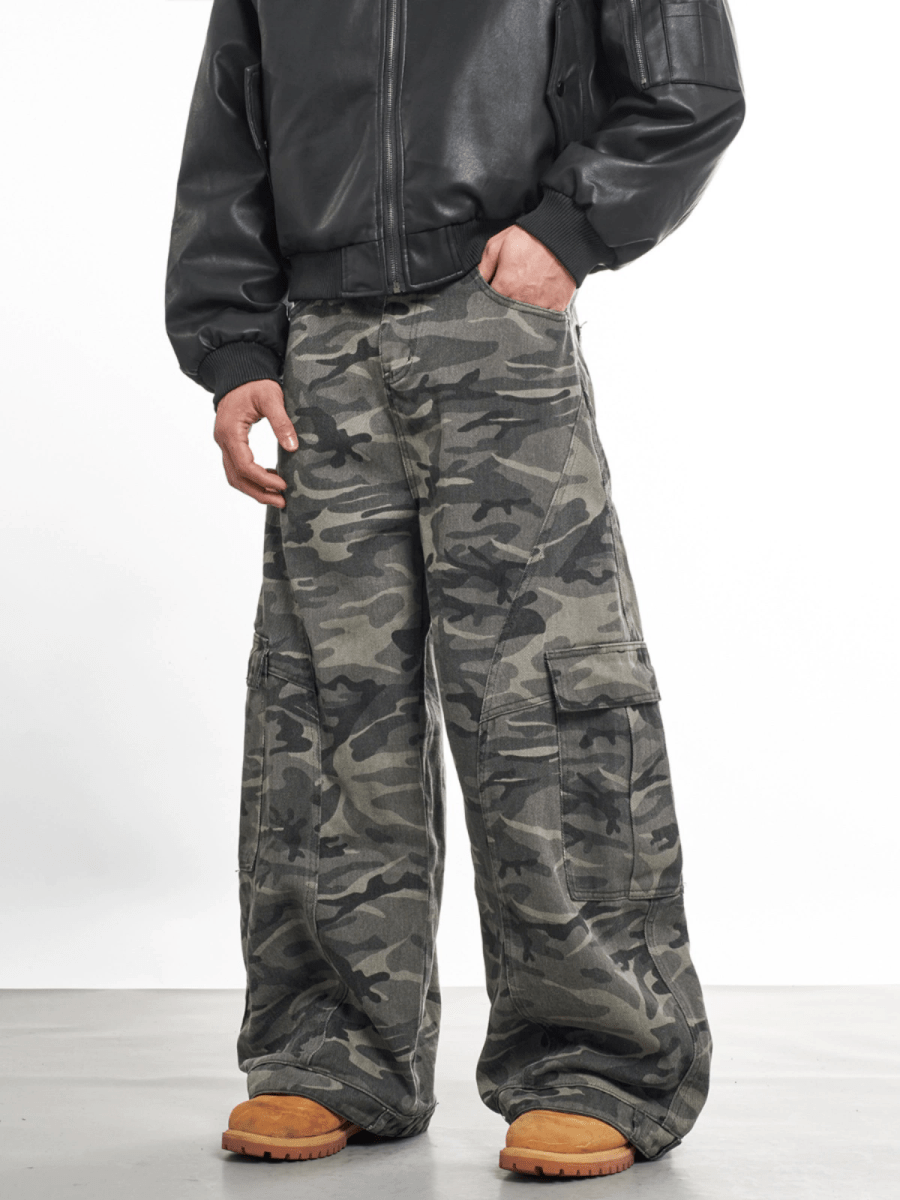 Camouflage Scimitar Pants - Dekayed
