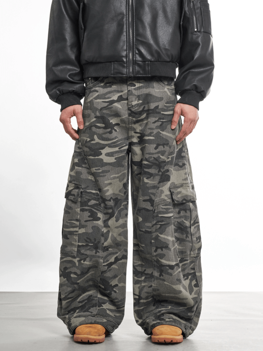 Camouflage Scimitar Pants - Dekayed
