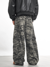 Camouflage Scimitar Pants - Dekayed