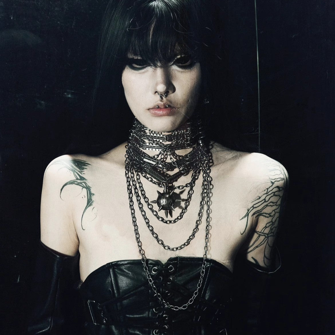 Ironfall Drape Collar - Dekayed