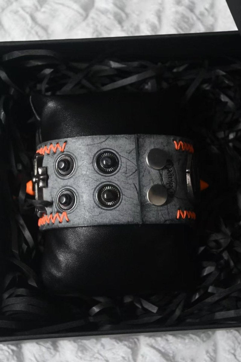 Mad Ben Omnitrix Bracelet (Exclusive) - Dekayed