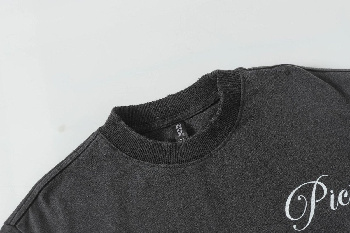 Monochrome Muse Tee - Dekayed
