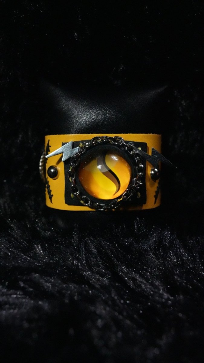 Raichu Y Mega Stone Bracelet - Dekayed
