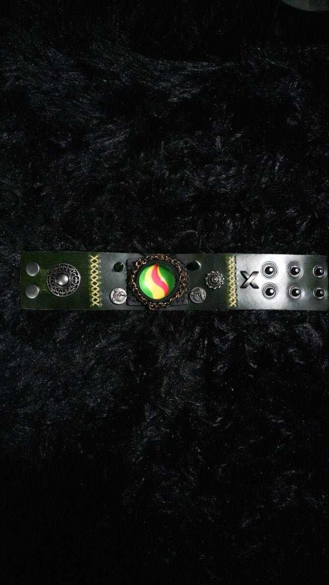 Rayquaza Mega Stone Bracelet - Dekayed