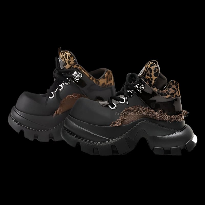 Savage Stride Boots - Dekayed