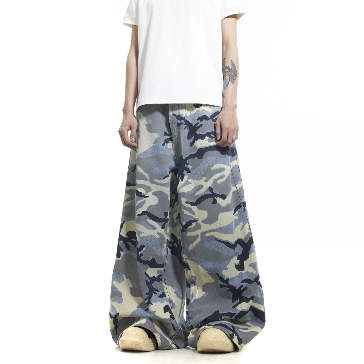 Snow Blue Camouflage Baggy Jeans - Dekayed