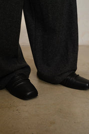 Wrinkled Leather Slippers - Dekayed