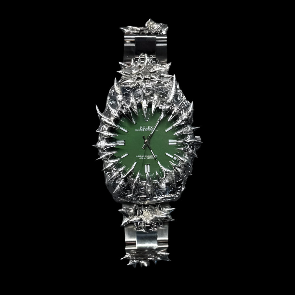 Original handmade European and American irregular green water monster dragon scale pointed tin plated watch light luxury niche design heavy industry trend image 2