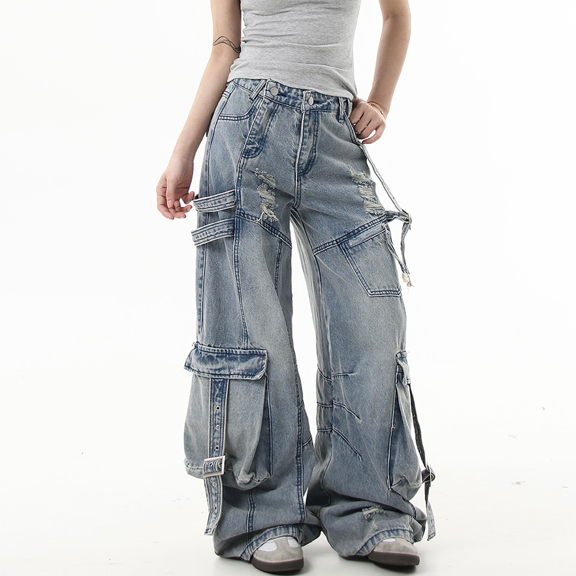 Ribbon Design Ripped Baggy Jeans