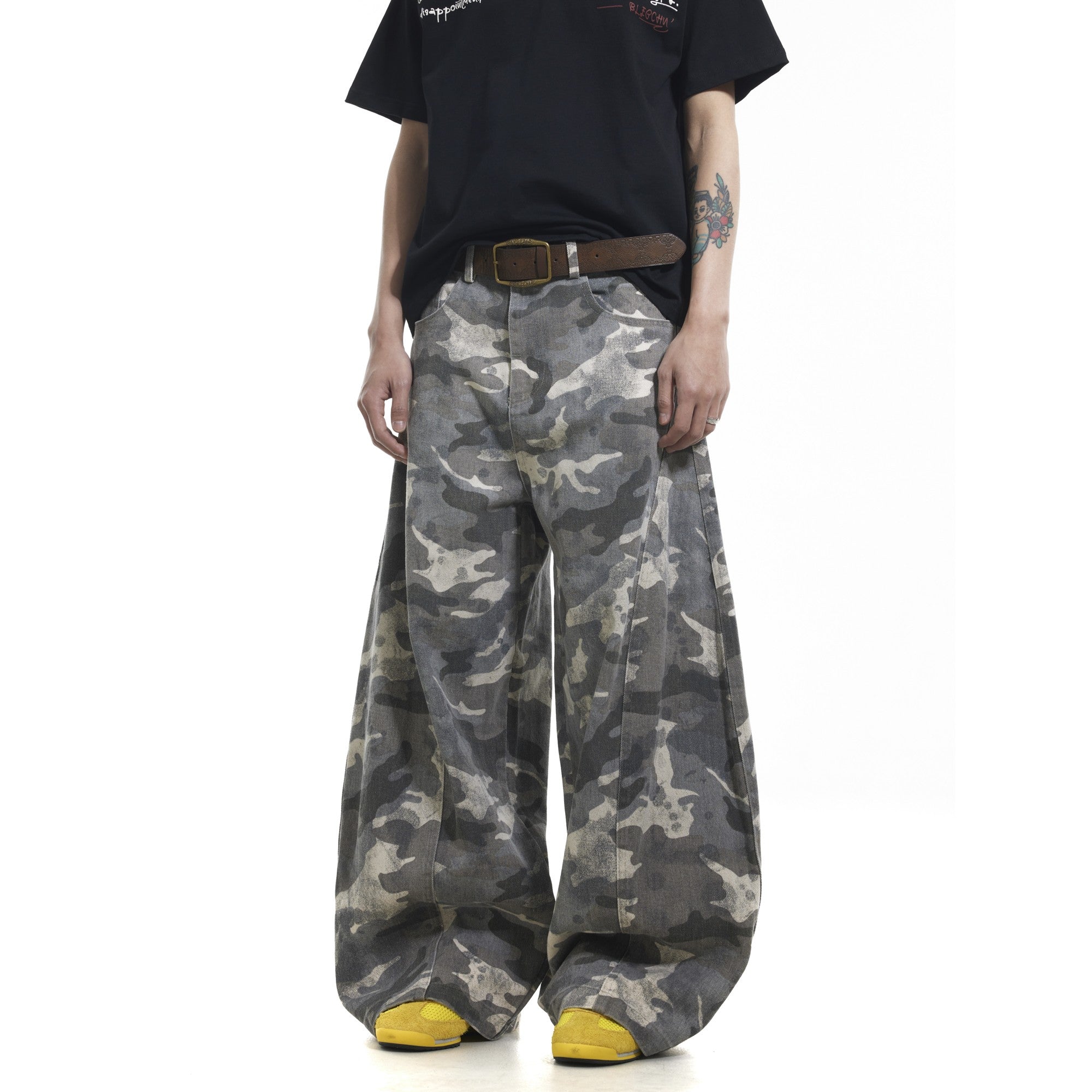 Boxy Washed Camouflage Baggy Jeans