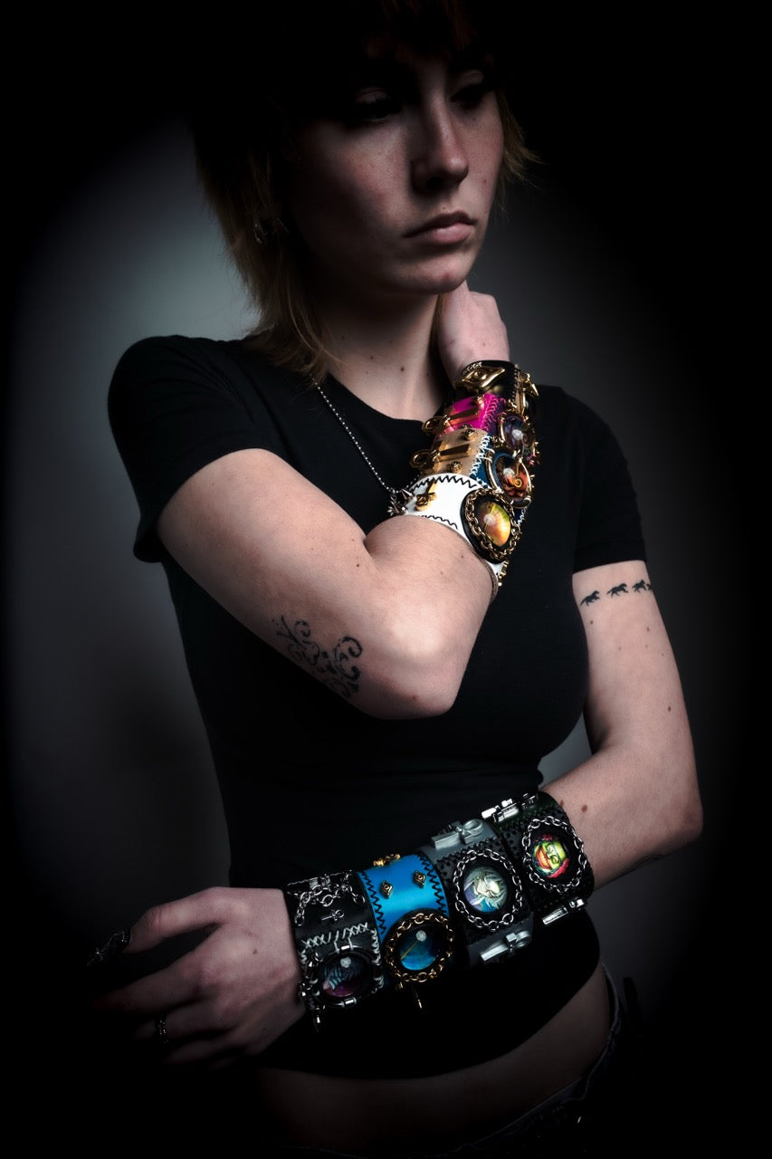 Blue Eyes White Dragon Bracelet-11