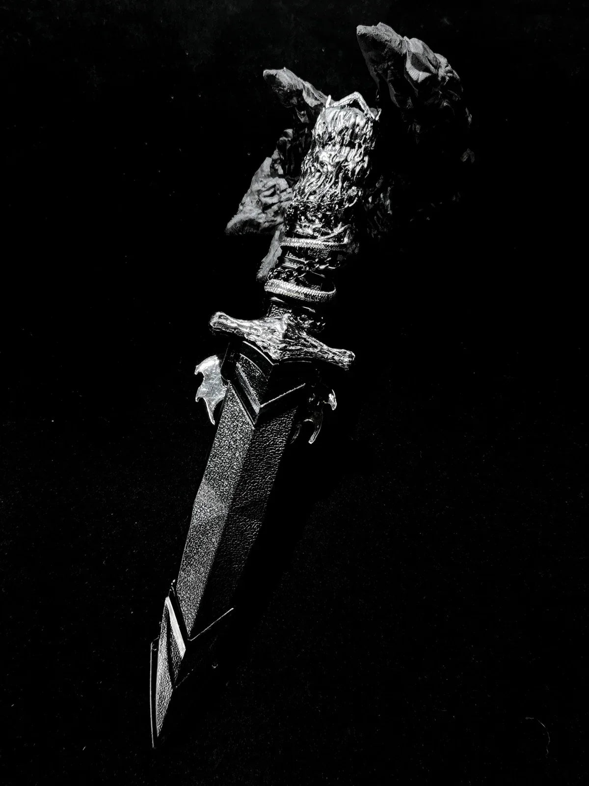 Evil spirit Dagger-10