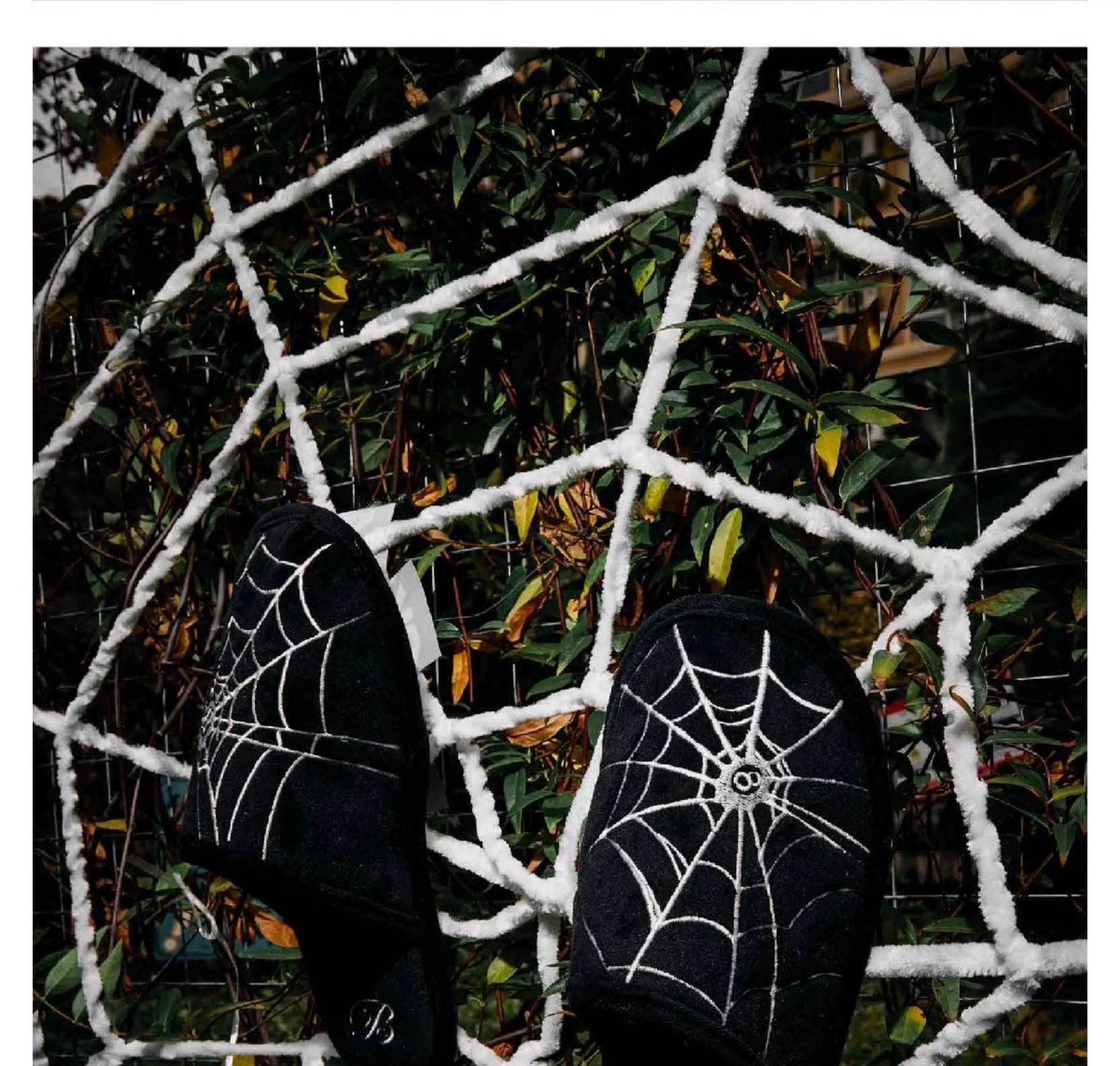 [BLACK8MOB] Cobweb Hotel Slippers