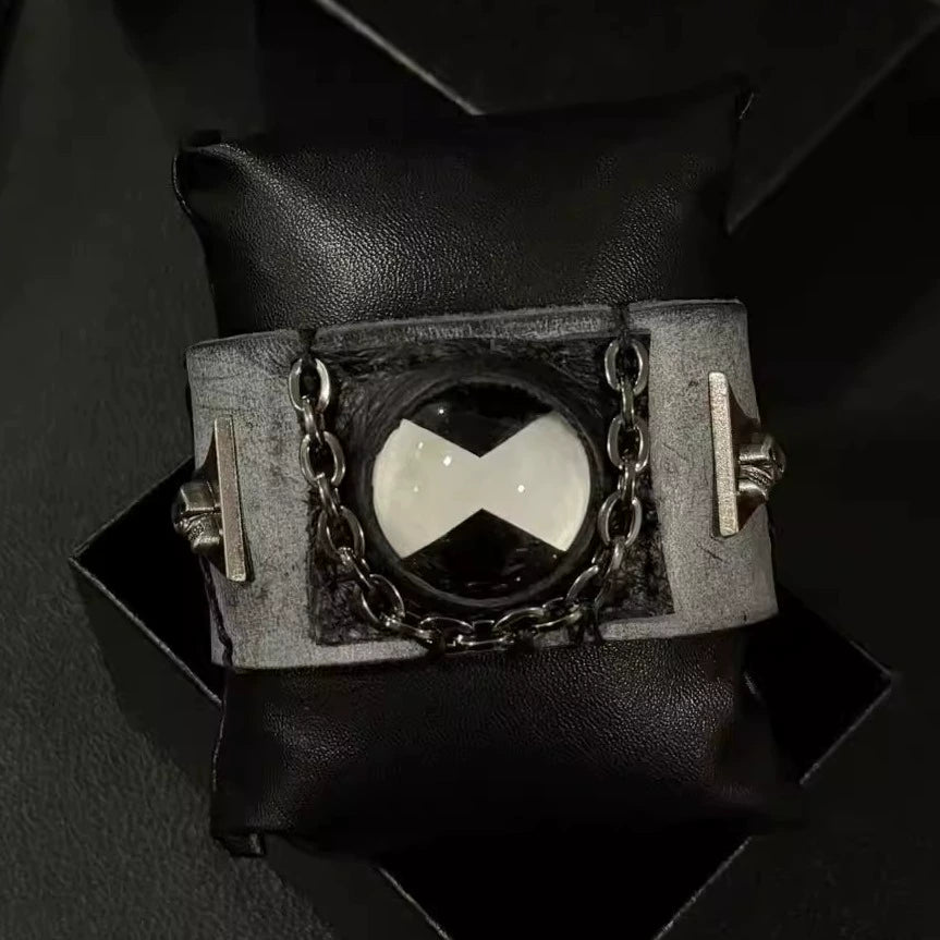 Ben 10 OG White Ghost Omnitrix