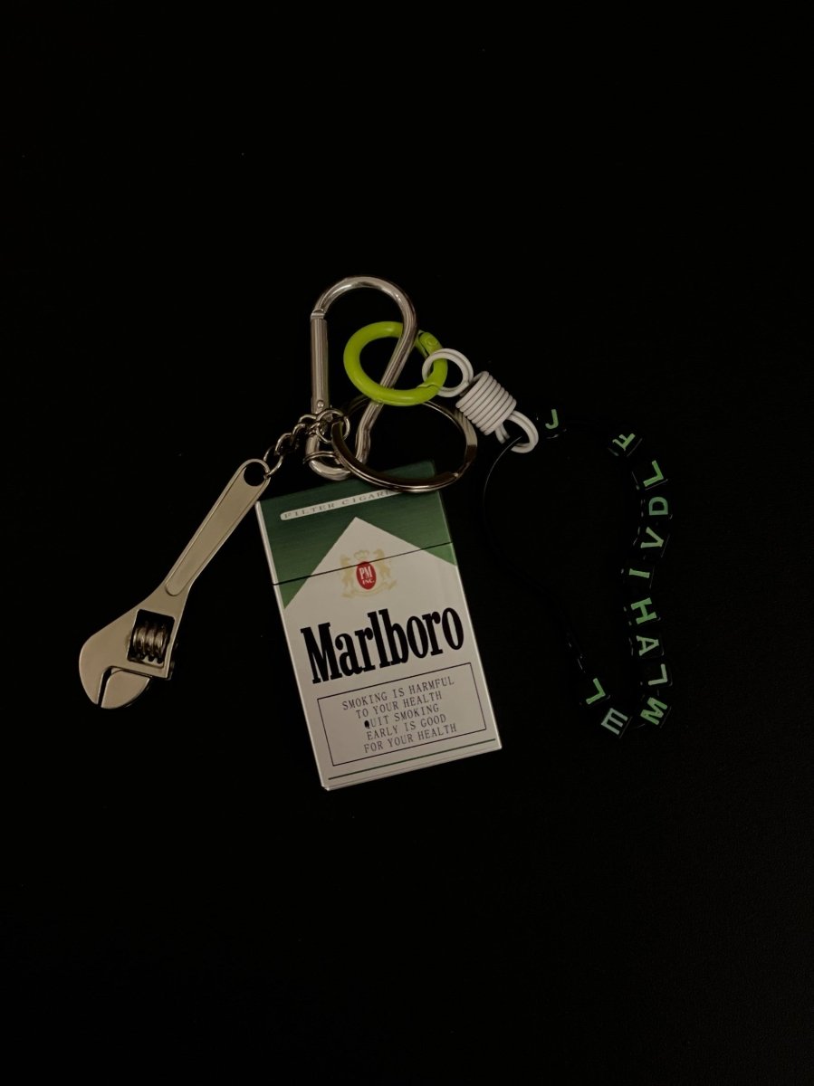 Ashtray Keychain - Dekayed