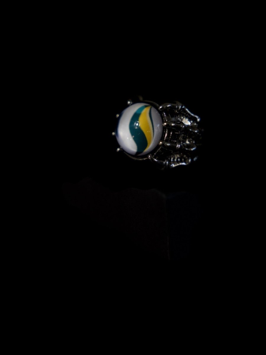 Beedrill Megastone Ring - Dekayed