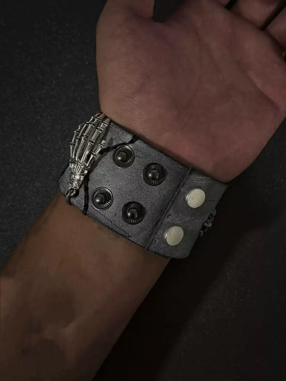 Ben 10 OG White Ghost Omnitrix - Dekayed