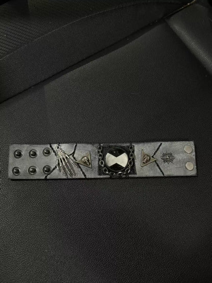 Ben 10 OG White Ghost Omnitrix - Dekayed