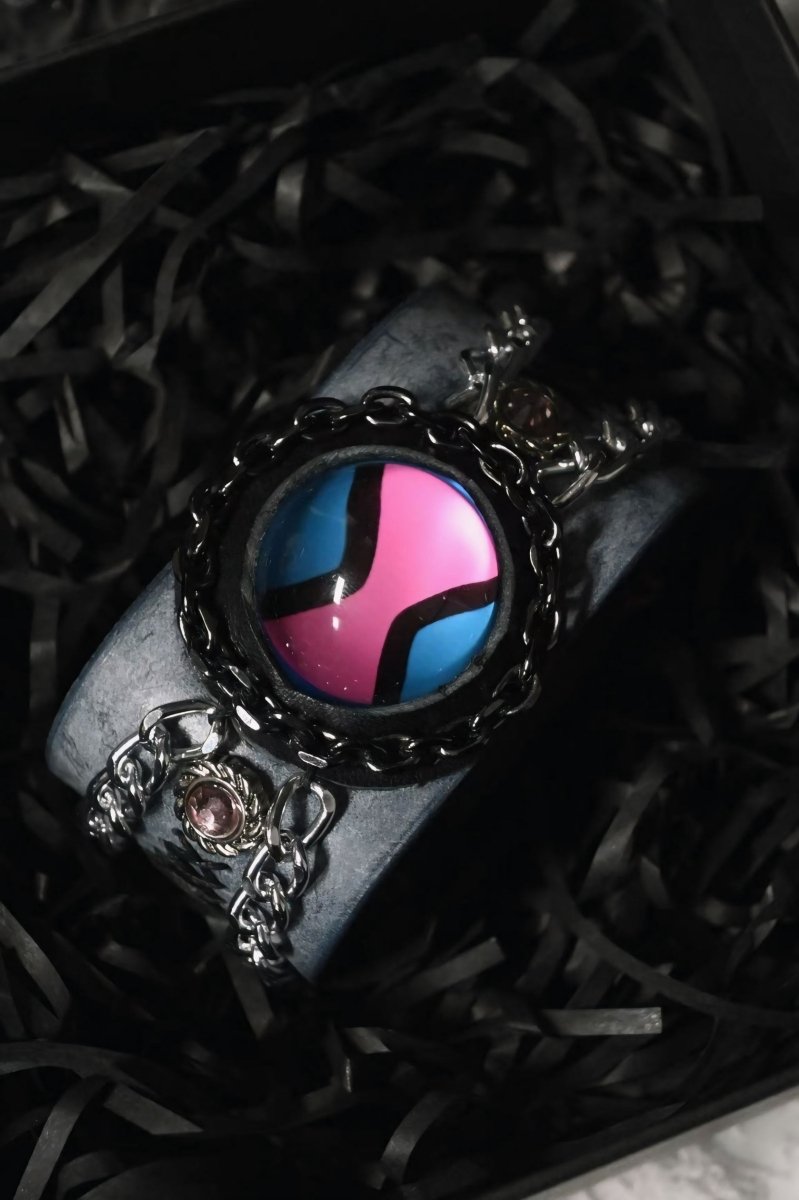 Ben Gwen 10 Omnitrix Bracelet (Exclusive) - Dekayed