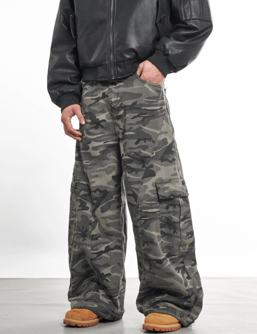 Camouflage Scimitar Pants - Dekayed