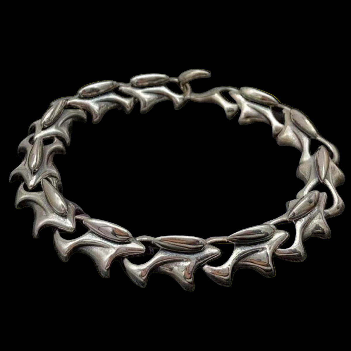 Chrome Dragon Spine Bracelet - Dekayed