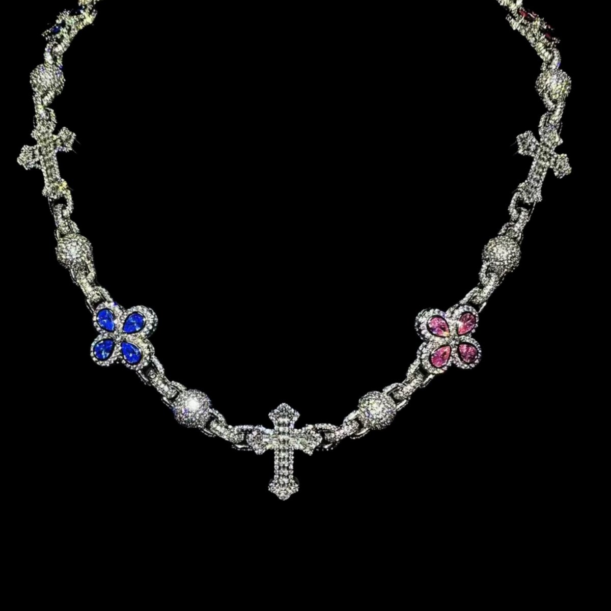CLOVE DIAMOND CROSS CHAIN - Dekayed