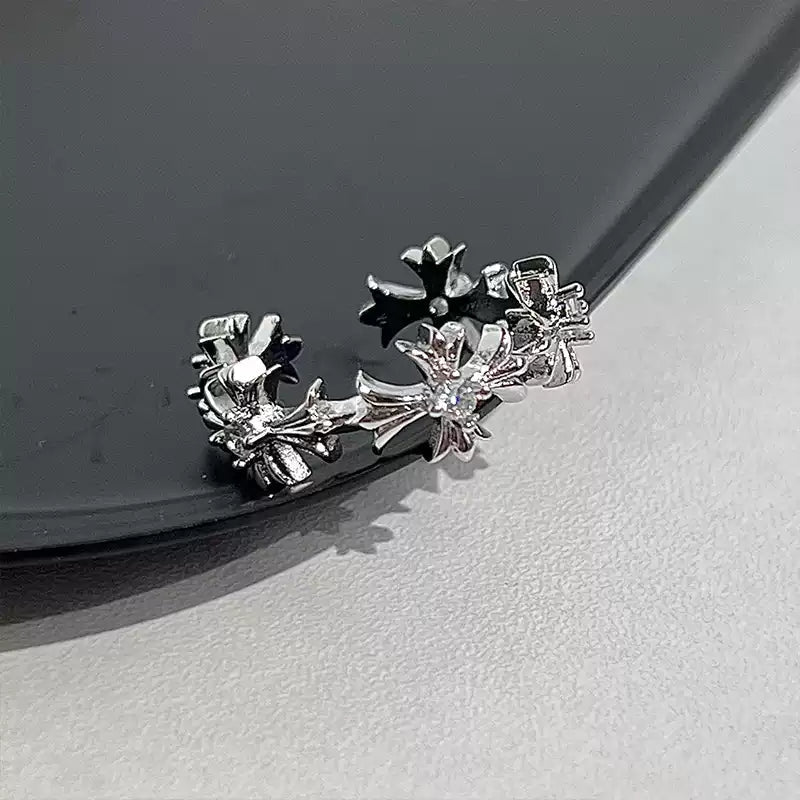 DIAMOND CROSS RING - Dekayed