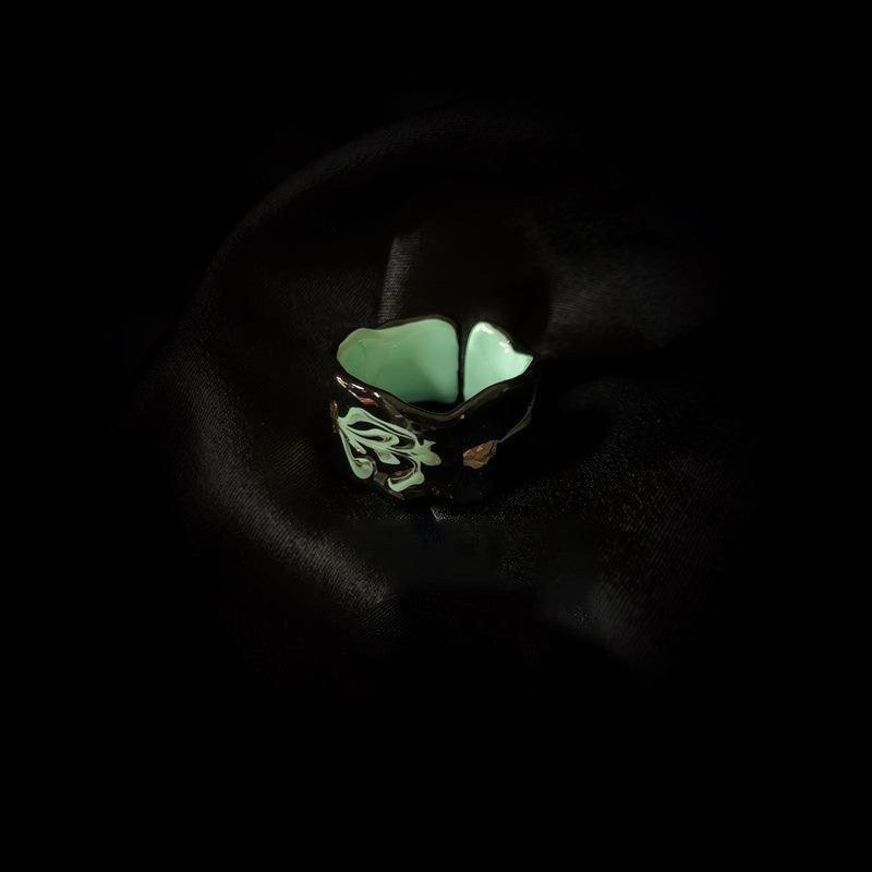 Enamel Emerald Rose Ring - Dekayed