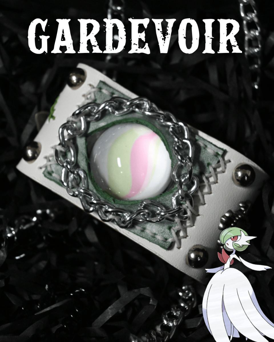 Gardevoir Mega stone Bracelet - Dekayed