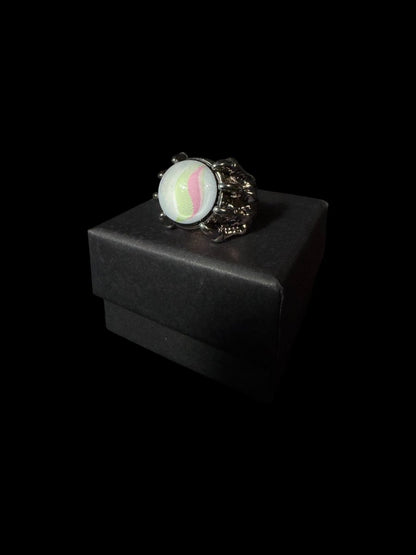 Gardevoir Megastone Ring - Dekayed
