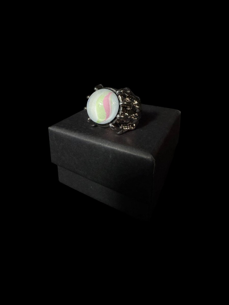 Gardevoir Megastone Ring - Dekayed