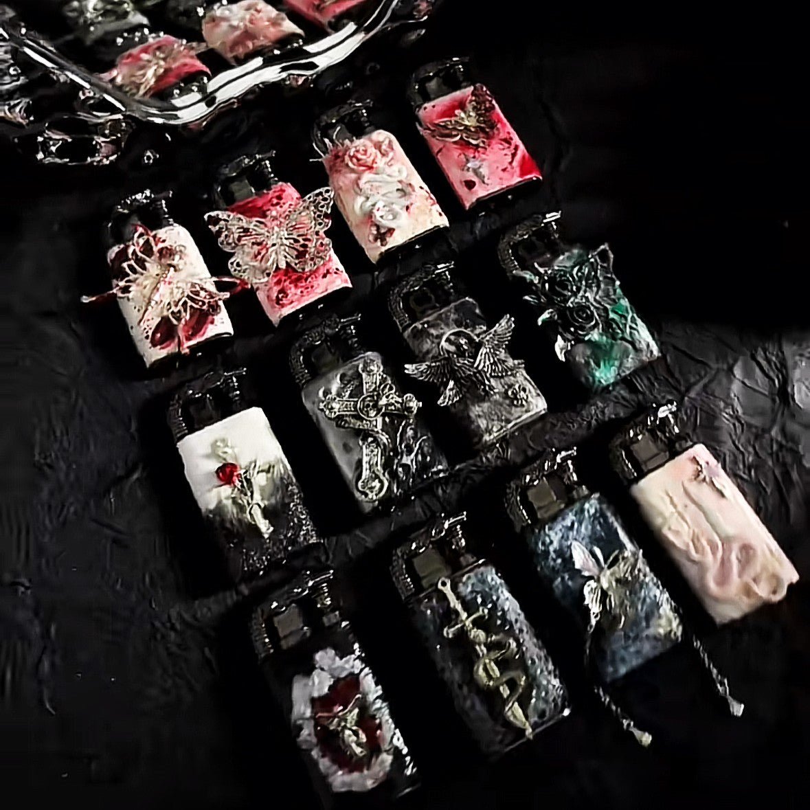 Lumi Plume Lighter - Dekayed