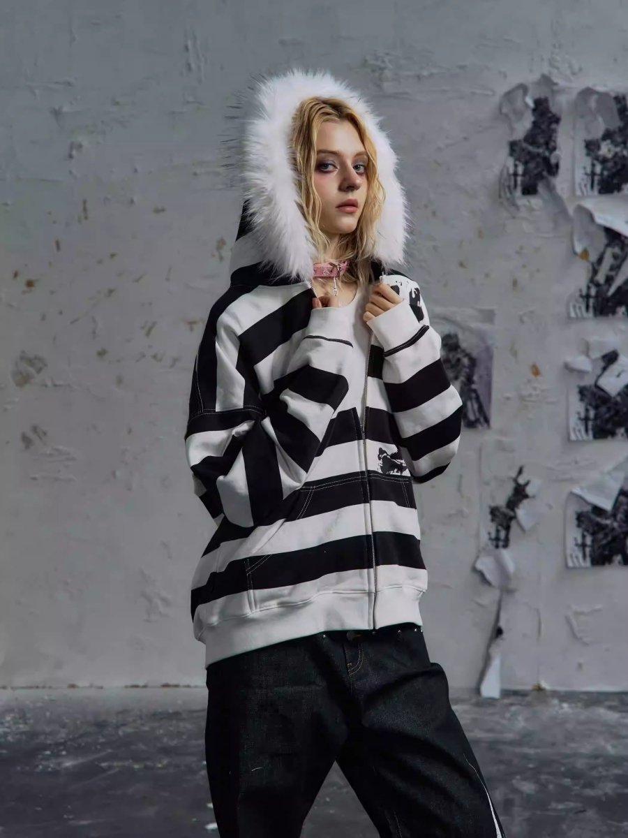 PAIKI "Peace Song" Skull Cross Fur Jacket - Dekayed