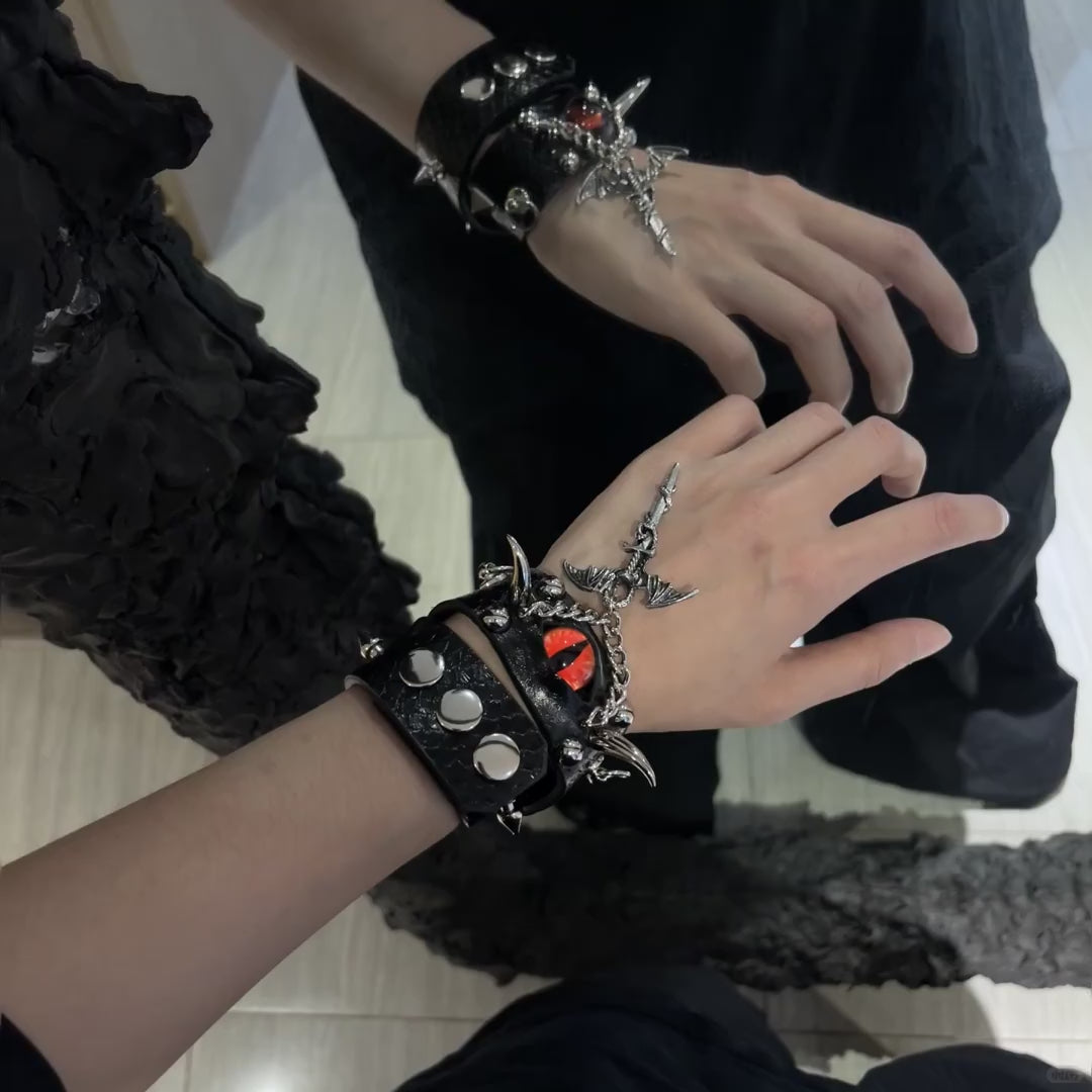Red Blood Sea Eye Bracelet