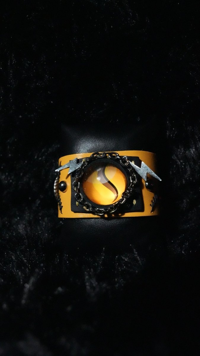 Raichu Y Mega Stone Bracelet - Dekayed