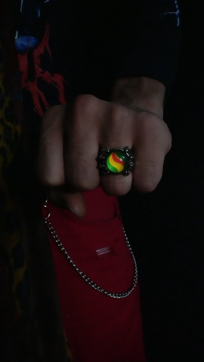 Rayquaza Megastone Ring - Dekayed