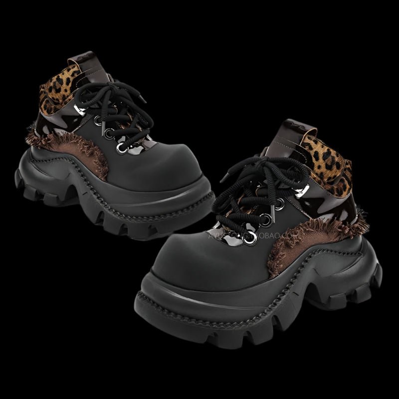Savage Stride Boots - Dekayed