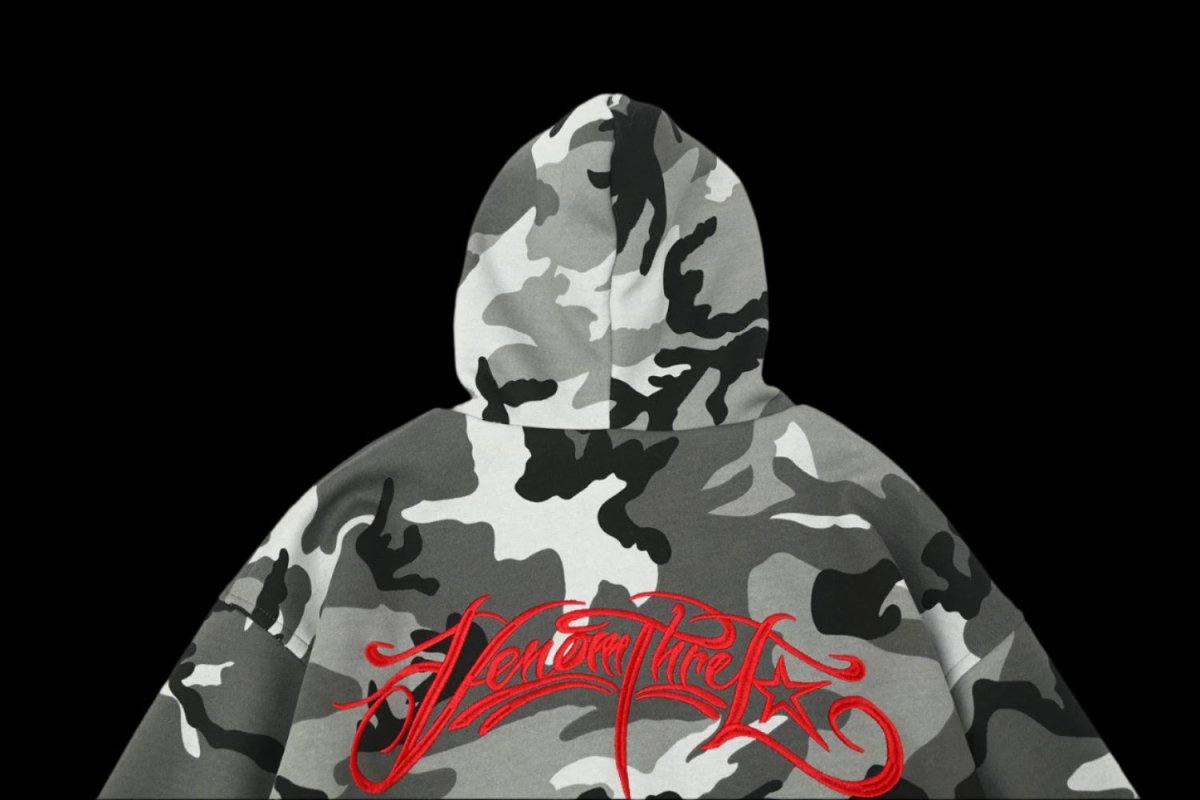 Shadow Script Camo Hoodie - Dekayed