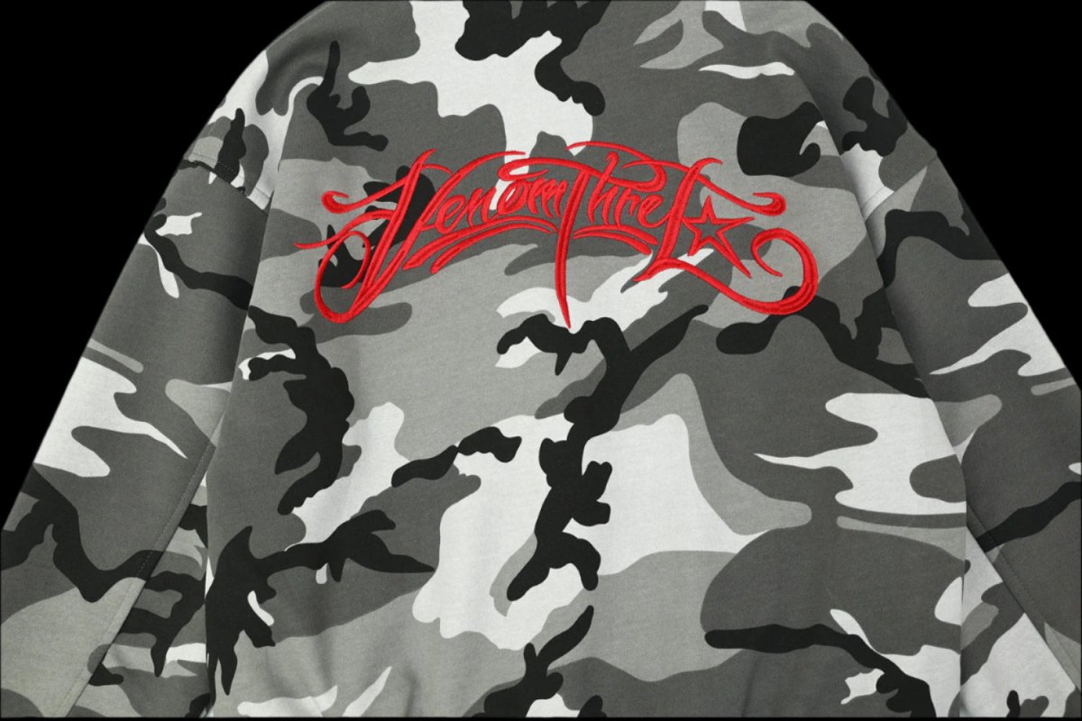 Shadow Script Camo Hoodie - Dekayed