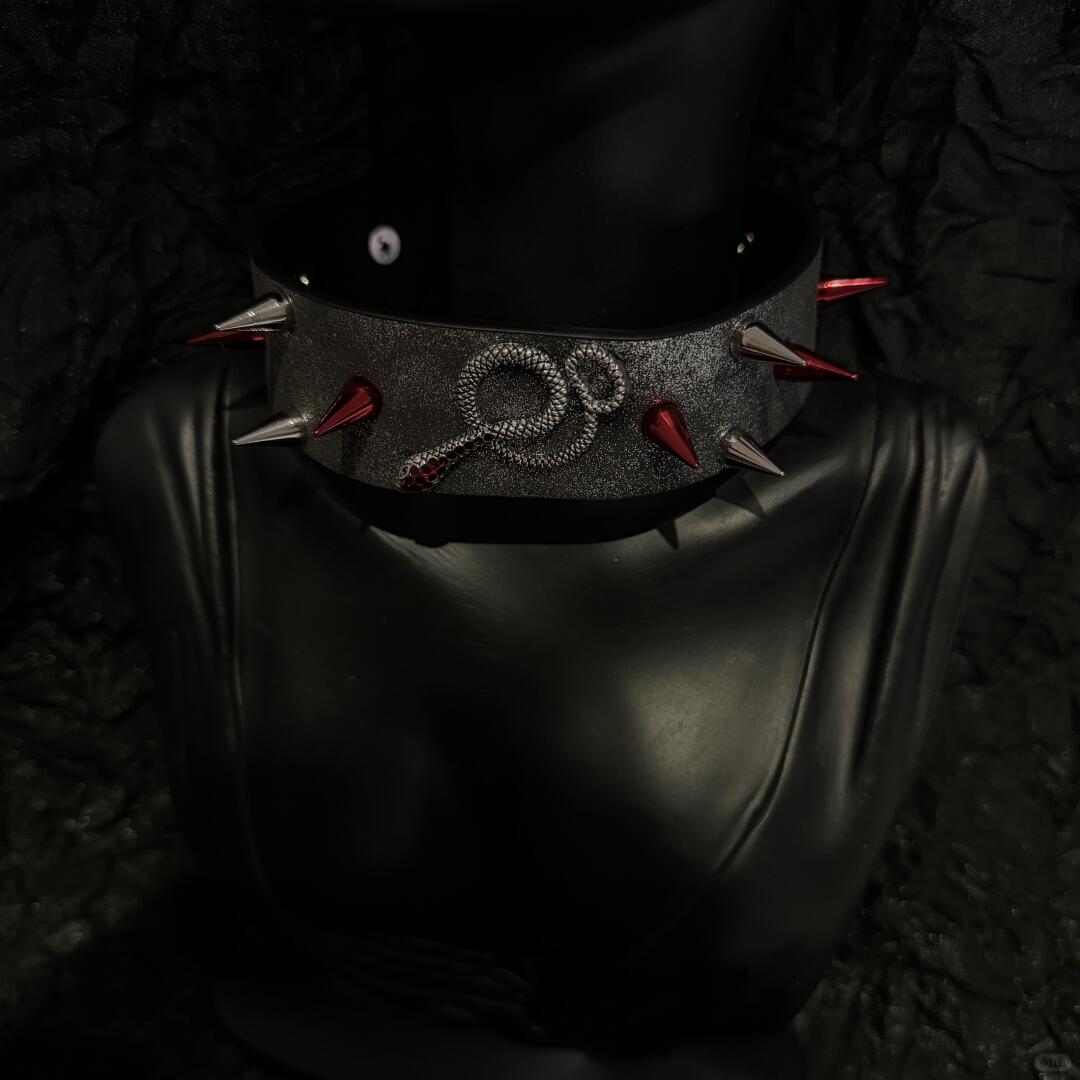 Snake Bite Diamond Nail Bracelet/Choker - Dekayed